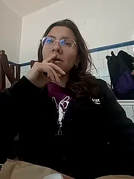 karlamorris  online show from 01.31.25