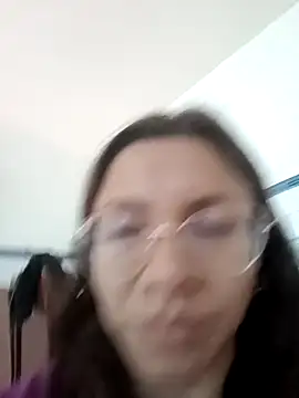 karlamorris  online show from 02.05.25