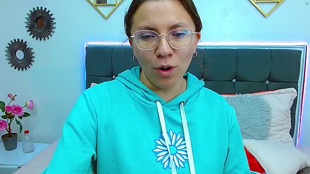 karlamorris  online show from 03.14.25