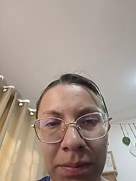 karlamorris  online show from 11.25.25