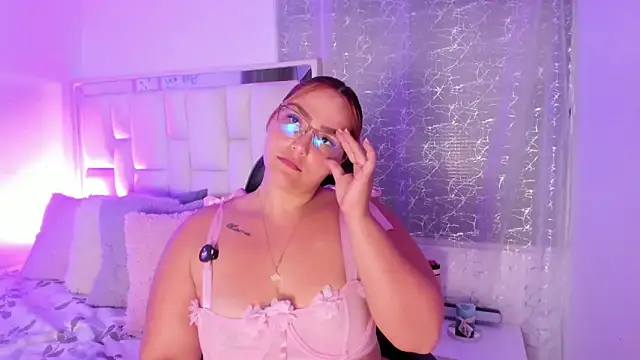 LeahxBarker online show from 04.14.26