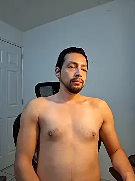 Andresarr93 online show from 09.17.25