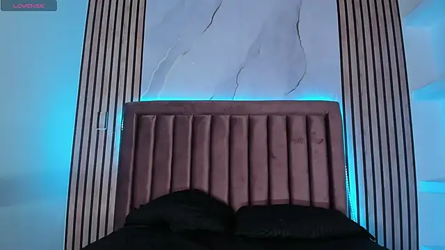 Snapshot of ChloeParkss_ chatting on 01.10.25 ChloeParkss online show from 01.10.25