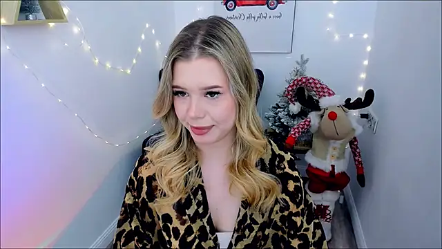 FollowLovee online show from 12.13.25