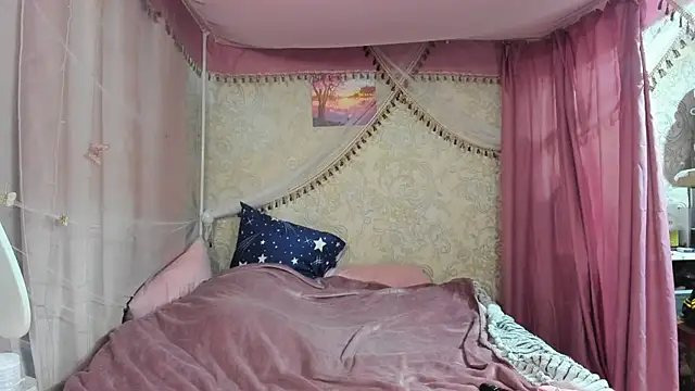 leila bambi  online show from 03.21.26