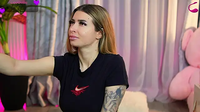 EvaSparks  online show from 05.16.26