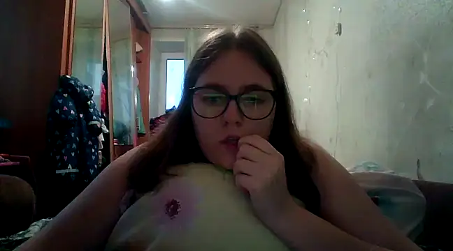 Snapshot of DesireMelissa chatting on 01.17.25 DesireMelissa online show from 01.17.25