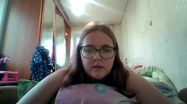 Snapshot of DesireMelissa chatting on 01.18.25 DesireMelissa online show from 01.18.25