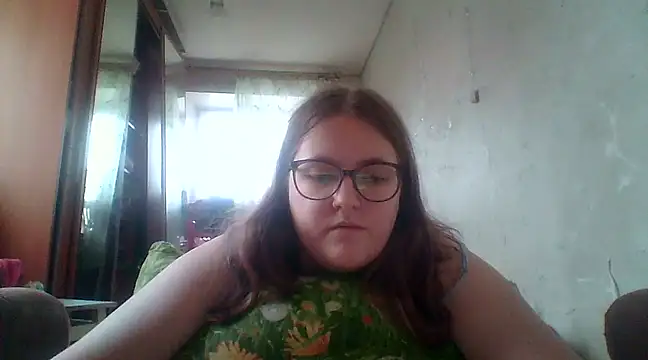 Snapshot of DesireMelissa chatting on 02.05.25 DesireMelissa online show from 02.05.25