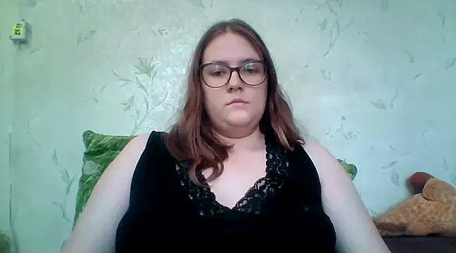 Snapshot of DesireMelissa chatting on 02.08.25 DesireMelissa online show from 02.08.25