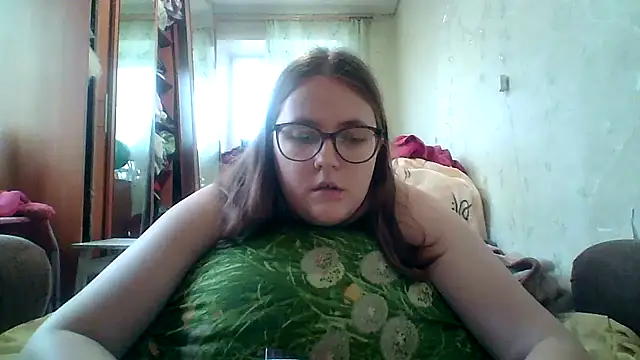 Snapshot of DesireMelissa chatting on 02.10.25 DesireMelissa online show from 02.10.25