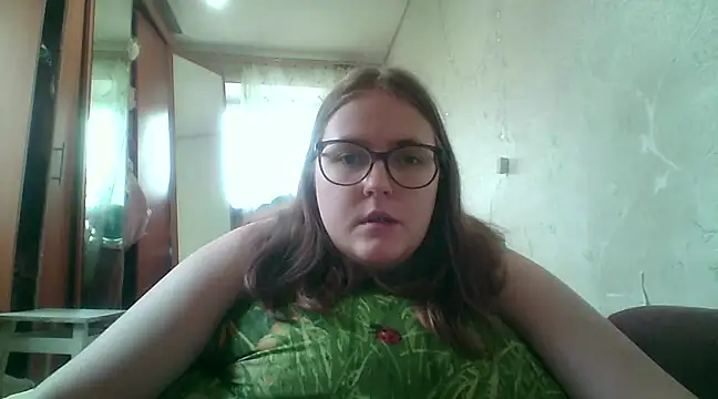 Snapshot of DesireMelissa chatting on 02.14.25 DesireMelissa online show from 02.14.25