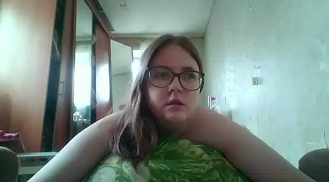 Snapshot of DesireMelissa chatting on 02.15.25 DesireMelissa online show from 02.15.25