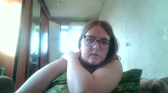 Snapshot of DesireMelissa chatting on 02.22.25 DesireMelissa online show from 02.22.25