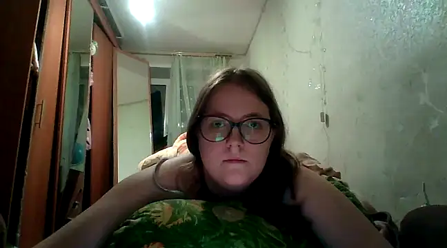 Snapshot of DesireMelissa chatting on 02.22.25 DesireMelissa online show from 02.22.25