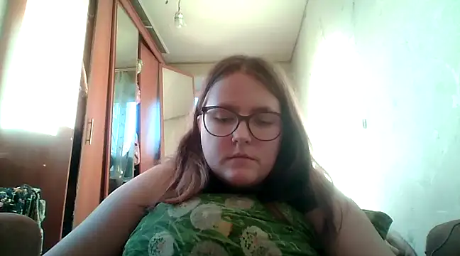Snapshot of DesireMelissa chatting on 02.24.25 DesireMelissa online show from 02.24.25
