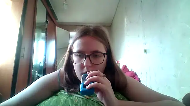 Snapshot of DesireMelissa chatting on 03.01.25 DesireMelissa online show from 03.01.25