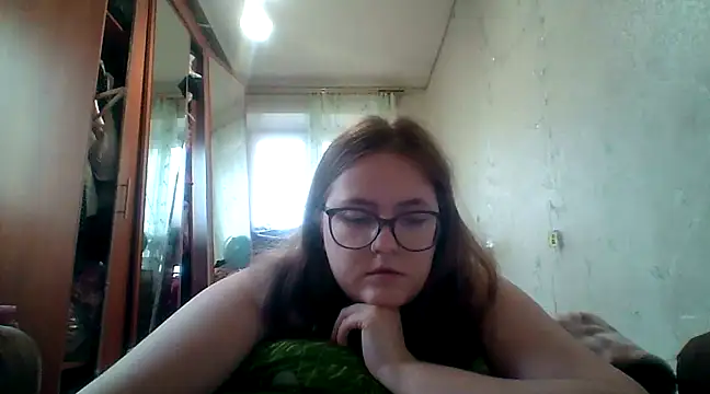 Snapshot of DesireMelissa chatting on 03.06.25 DesireMelissa online show from 03.06.25