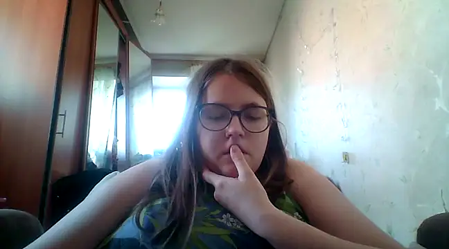 Snapshot of DesireMelissa chatting on 03.16.25 DesireMelissa online show from 03.16.25