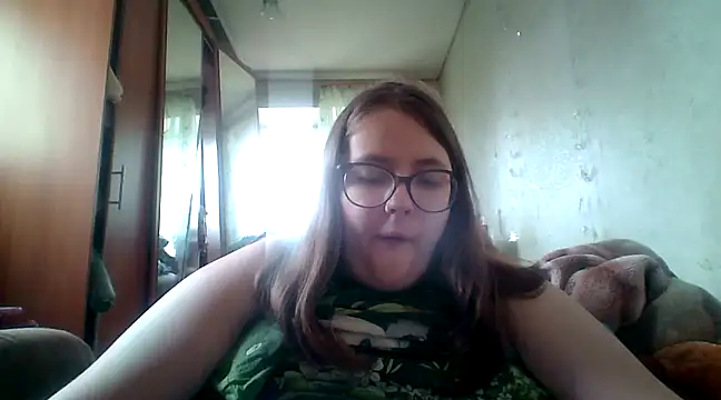 Snapshot of DesireMelissa chatting on 03.19.25 DesireMelissa online show from 03.19.25