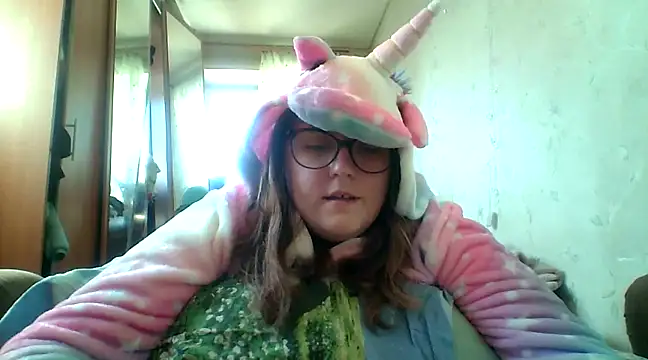 Snapshot of DesireMelissa chatting on 03.20.25 DesireMelissa online show from 03.20.25