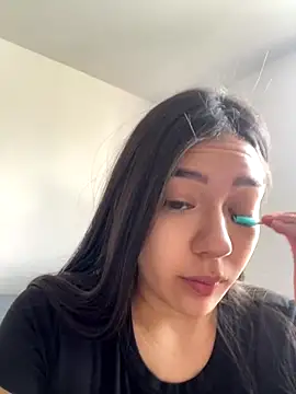 Latina vanessa online show from 09.21.25