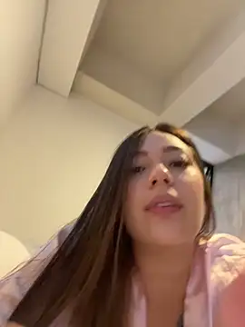 Latina vanessa online show from 06.07.26