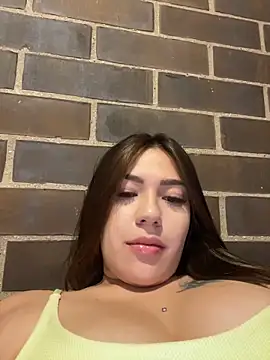Snapshot of Latina_vanessa chatting on 06.22.26 Latina vanessa online show from 06.22.26