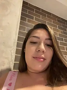 Snapshot of Latina_vanessa chatting on 08.04.26 Latina vanessa online show from 08.04.26