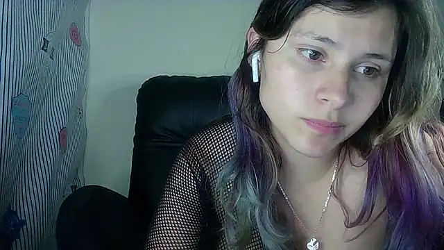Snapshot of Elith_20 chatting on 01.13.25 Elith 20 online show from 01.13.25