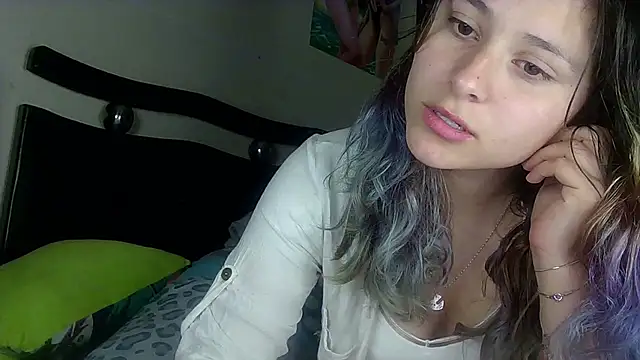 Snapshot of Elith_20 chatting on 01.17.25 Elith 20 online show from 01.17.25