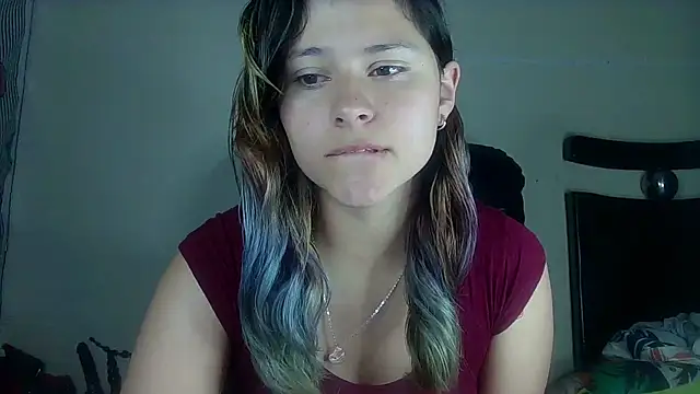 Snapshot of Elith_20 chatting on 01.21.25 Elith 20 online show from 01.21.25