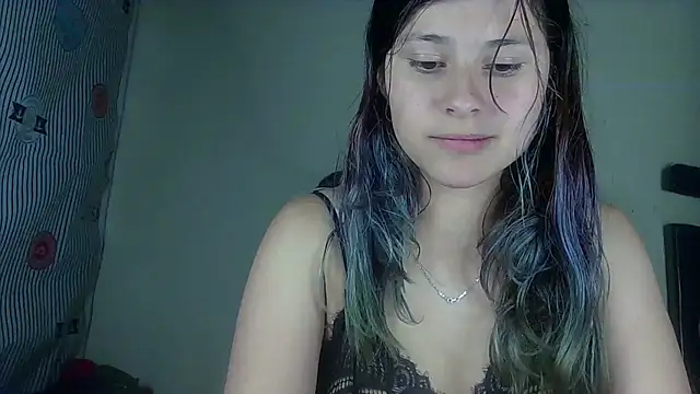 Snapshot of Elith_20 chatting on 01.25.25 Elith 20 online show from 01.25.25