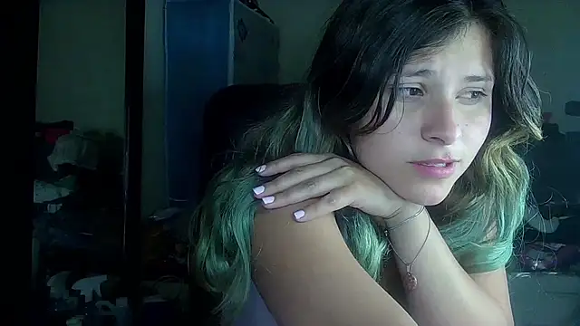 Snapshot of Elith_20 chatting on 02.24.25 Elith 20 online show from 02.24.25
