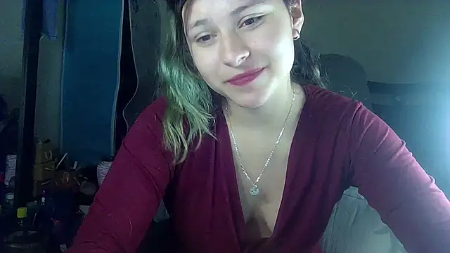 Snapshot of Elith_20 chatting on 03.08.25 Elith 20 online show from 03.08.25