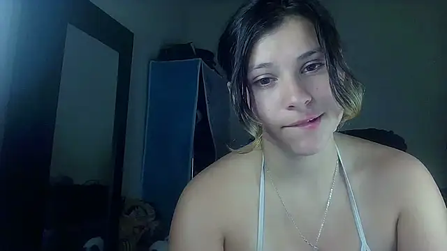 Snapshot of Elith_20 chatting on 03.13.25 Elith 20 online show from 03.13.25
