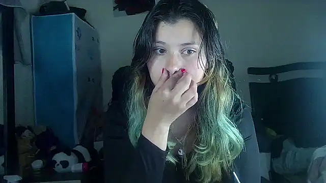 Snapshot of Elith_20 chatting on 03.16.25 Elith 20 online show from 03.16.25