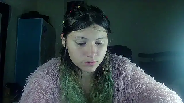 Snapshot of Elith_20 chatting on 03.17.25 Elith 20 online show from 03.17.25