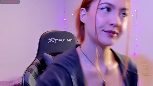 Amypond   online show from 10.29.25