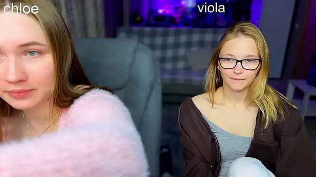 Snapshot of ChloeMillerMeow chatting on 10.06.25 ChloeMillerMeow online show from 10.06.25