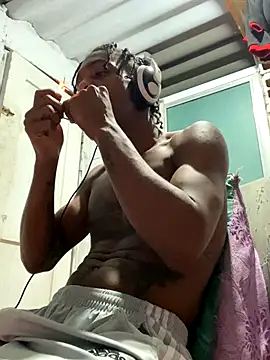 Larry-n-clouds online show from 11.23.25