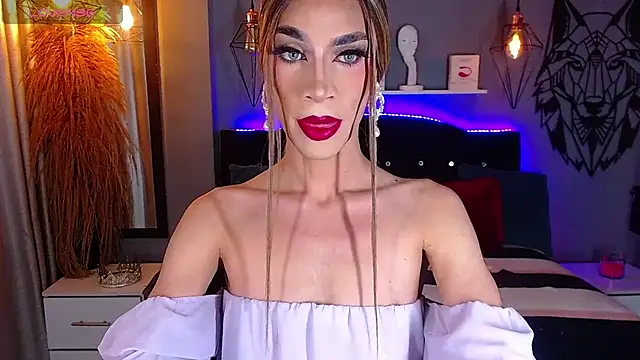 Snapshot of camila_hootie chatting on 10.10.25 camila hootie online show from 10.10.25