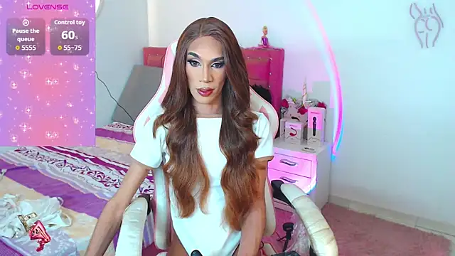 camila hootie online show from 12.20.25