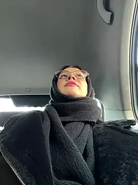 RinaCat online show from 12.23.24