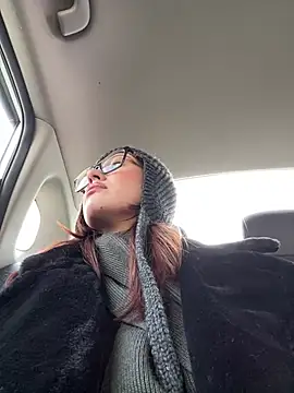 RinaCat online show from 02.20.25