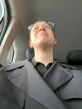 RinaCat online show from 04.13.26