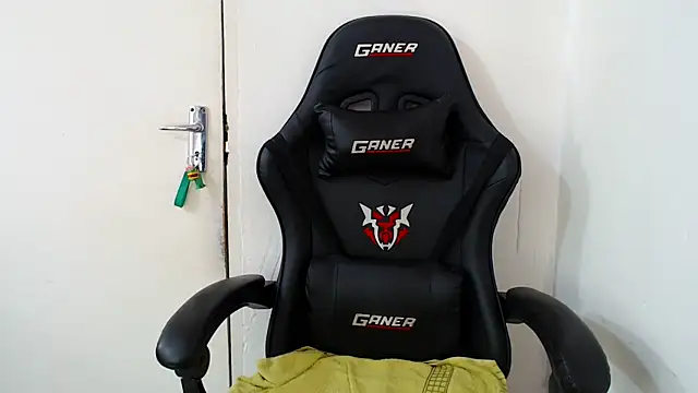 IceBellaCane313 online show from 09.16.25