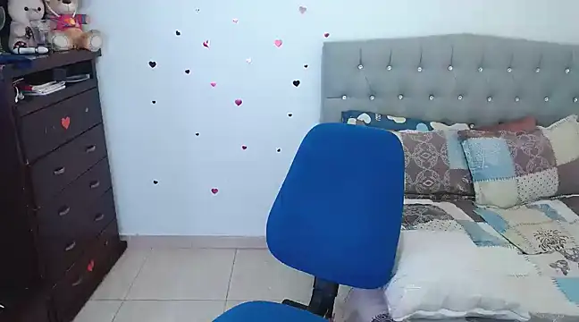 Georgina Copper online show from 02.17.25