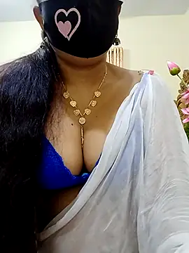 Ameera19 online show from 02.08.25
