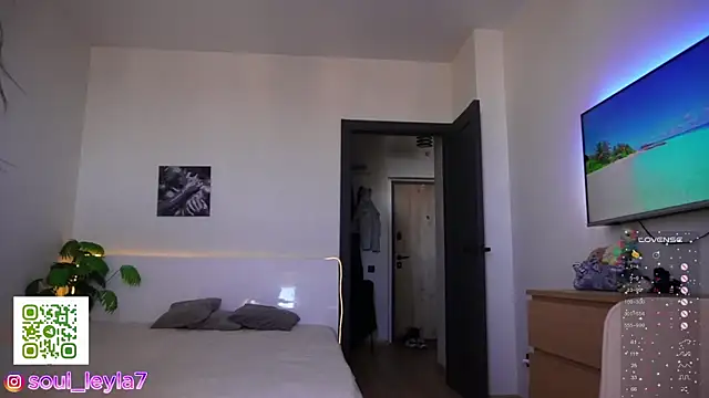 Sola LI online show from 04.09.26